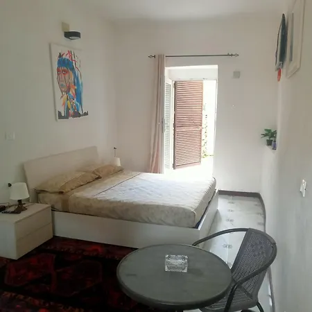 Guest house Zahira