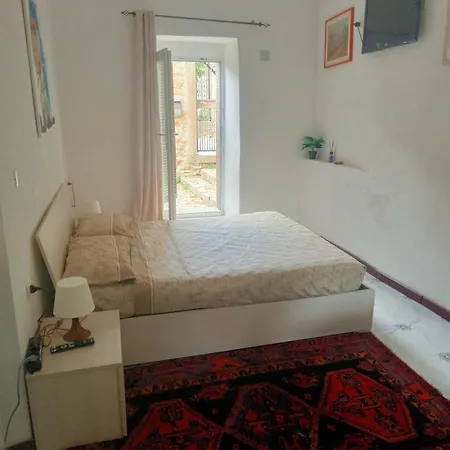 Zahira Guest house Biassa