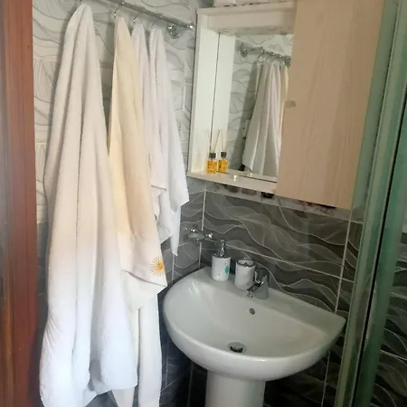 Zahira Guest house